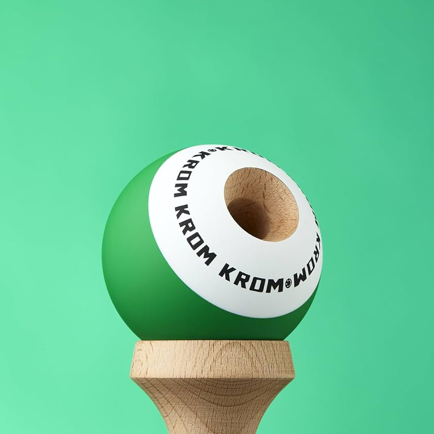 KROM pop けん玉 グリーン・ブラック 000000001911_pRTLGnn.jpg